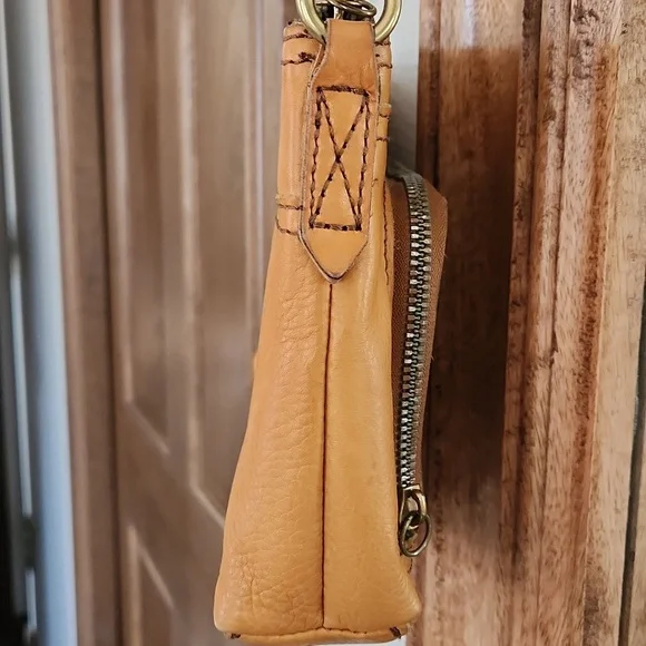 Margot Tan Leather Crossbody Bag - Picture 7 of 14